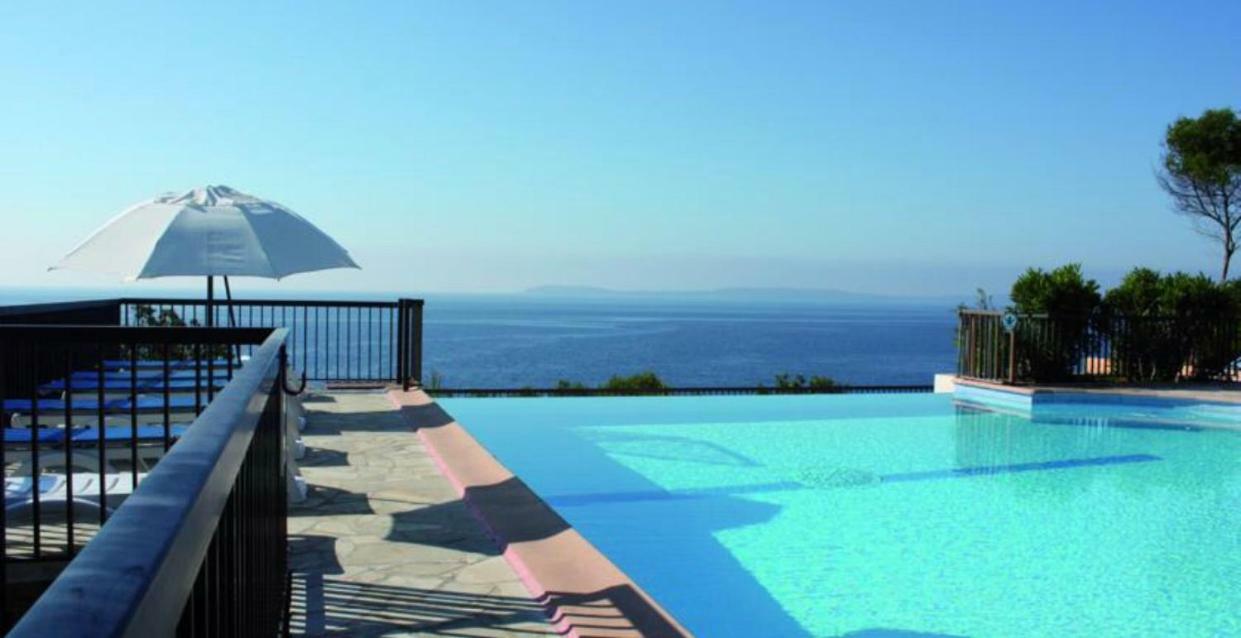 Mazet « Domaine De La Pinede » Apartment Le Lavandou Luaran gambar