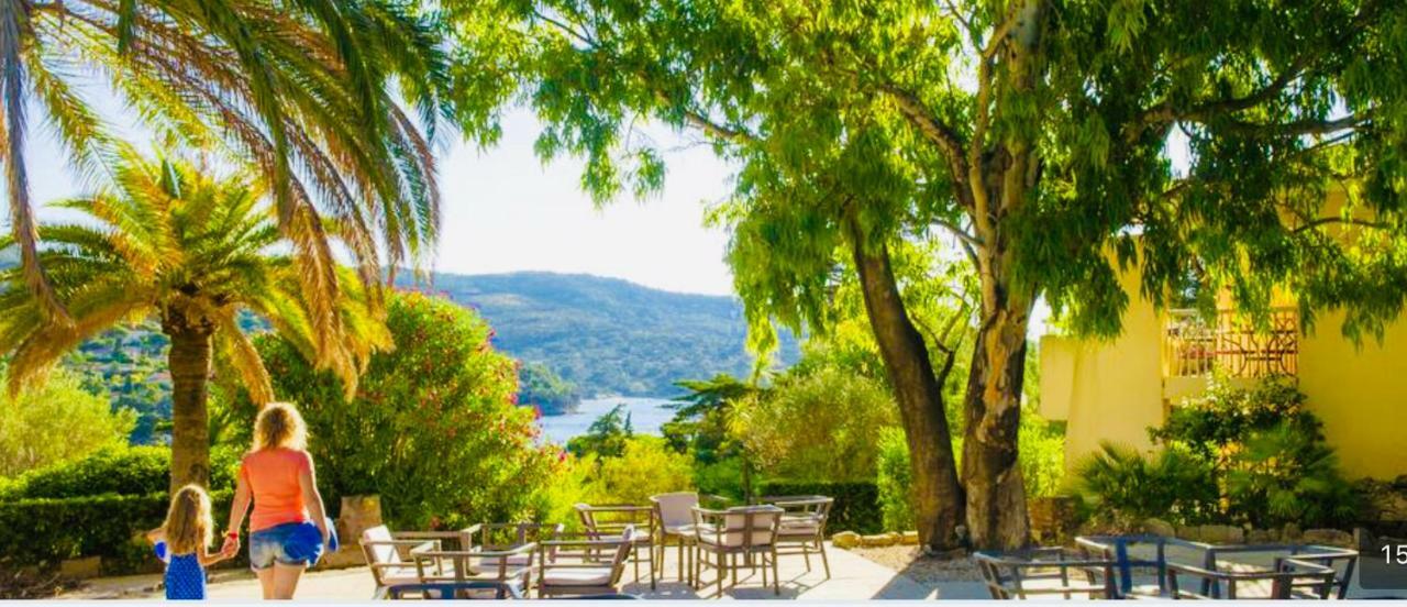 Mazet « Domaine De La Pinede » Apartment Le Lavandou Luaran gambar