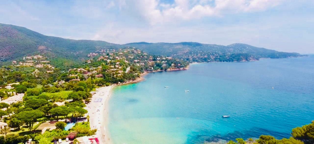 Mazet « Domaine De La Pinede » Apartment Le Lavandou Luaran gambar